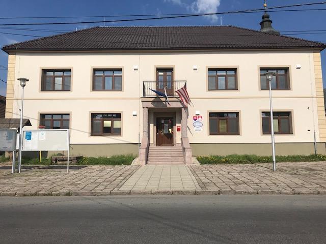Rekonštrukcia bývalej Základnej Školy v Hliníku nad Hronom